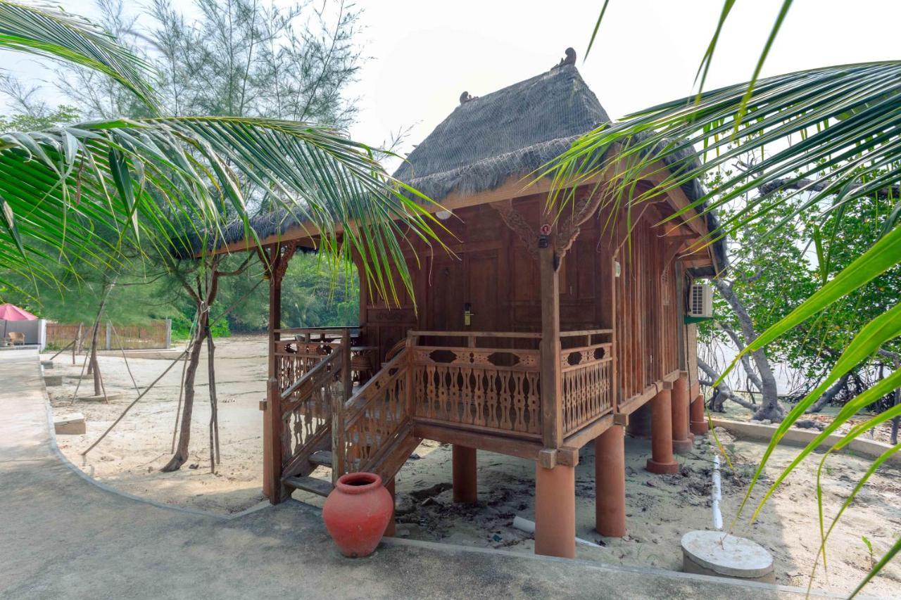 Bintan Exotica Resort By Waringin Hospitality Berakit Ngoại thất bức ảnh
