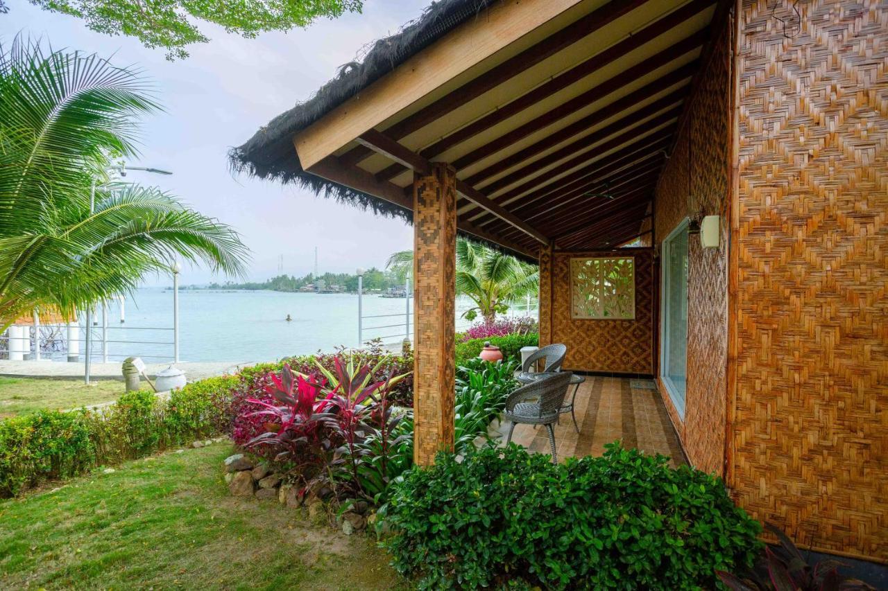 Bintan Exotica Resort By Waringin Hospitality Berakit Ngoại thất bức ảnh