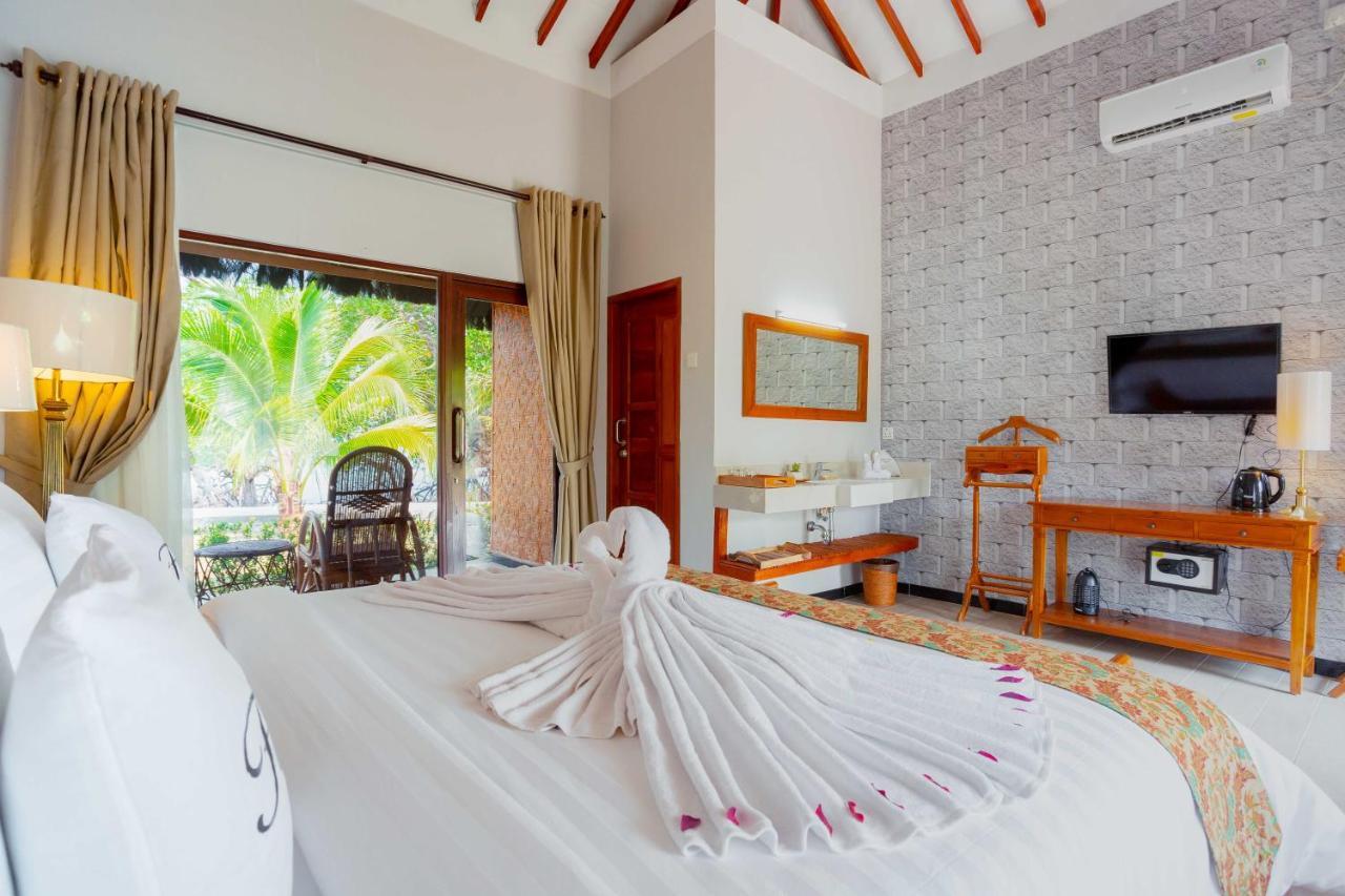 Bintan Exotica Resort By Waringin Hospitality Berakit Ngoại thất bức ảnh