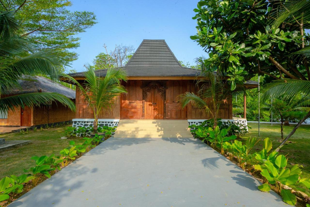 Bintan Exotica Resort By Waringin Hospitality Berakit Ngoại thất bức ảnh
