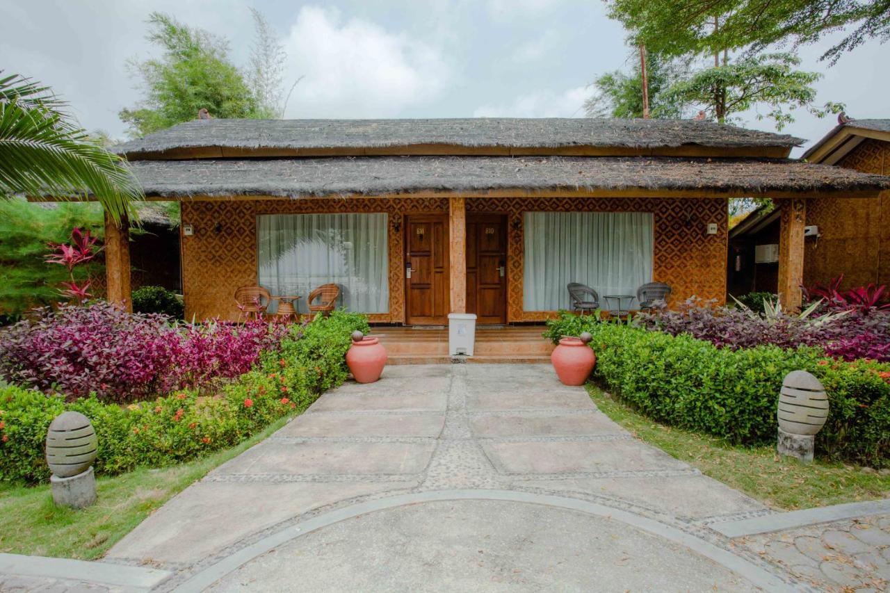 Bintan Exotica Resort By Waringin Hospitality Berakit Phòng bức ảnh