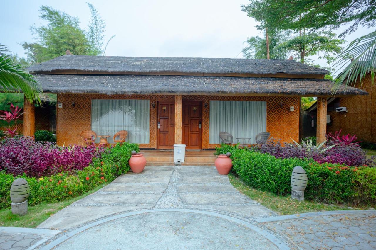 Bintan Exotica Resort By Waringin Hospitality Berakit Phòng bức ảnh