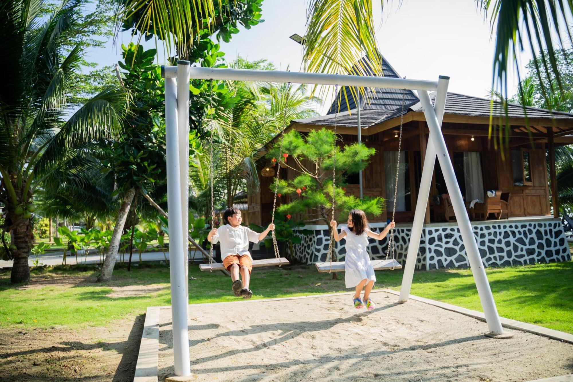 Bintan Exotica Resort By Waringin Hospitality Berakit Ngoại thất bức ảnh