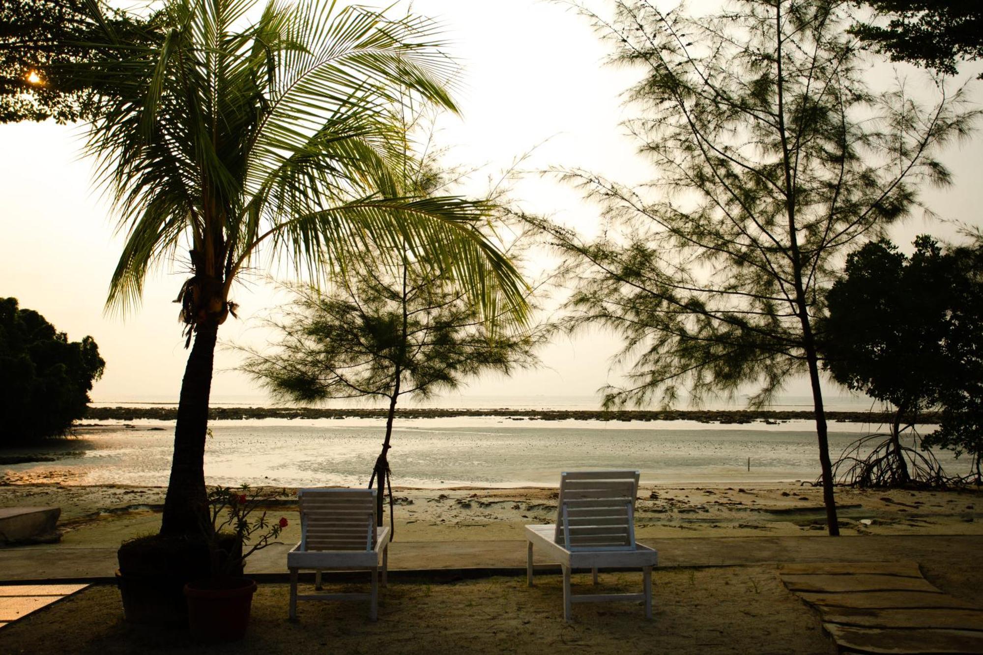 Bintan Exotica Resort By Waringin Hospitality Berakit Ngoại thất bức ảnh