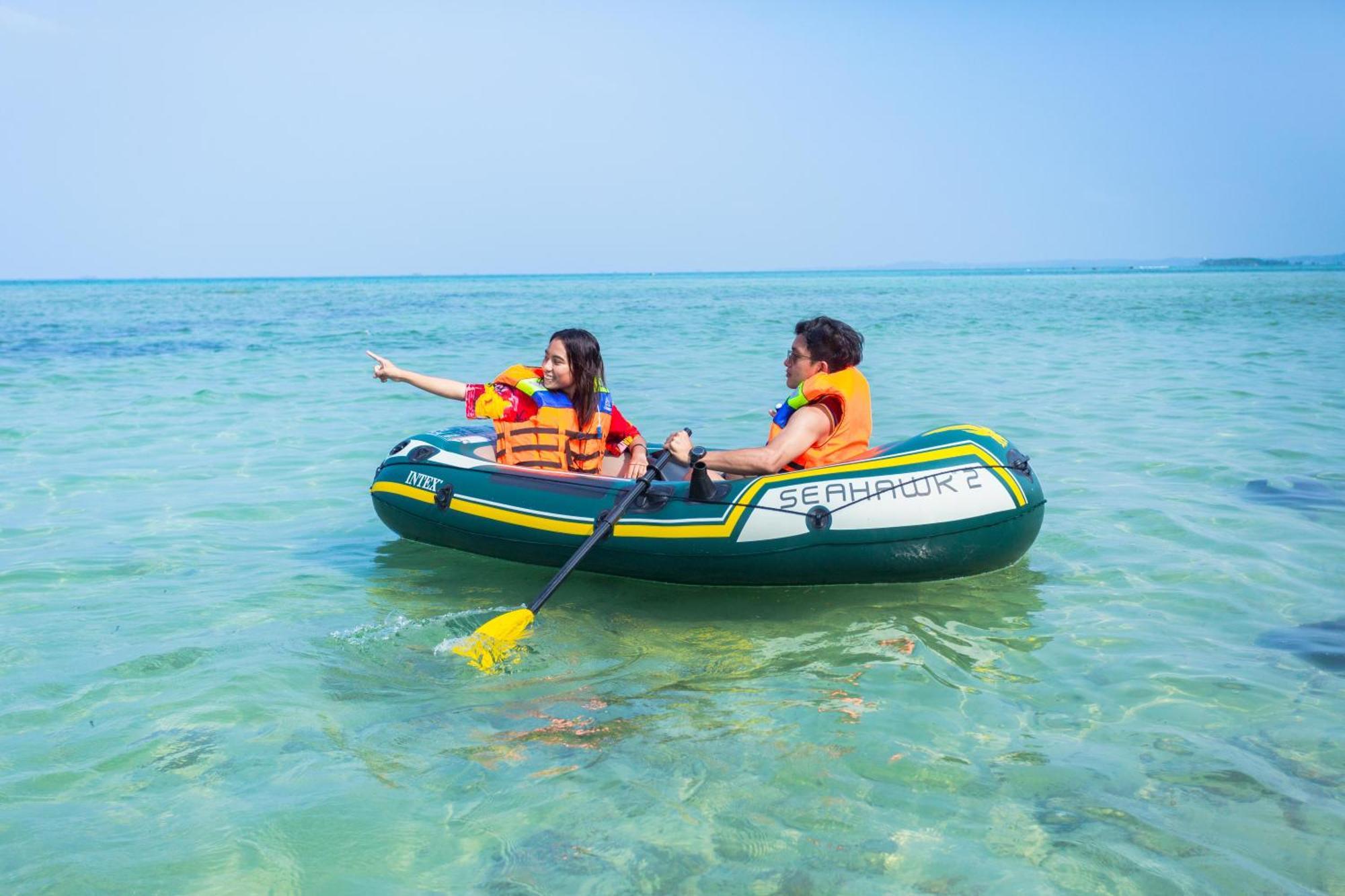 Bintan Exotica Resort By Waringin Hospitality Berakit Ngoại thất bức ảnh