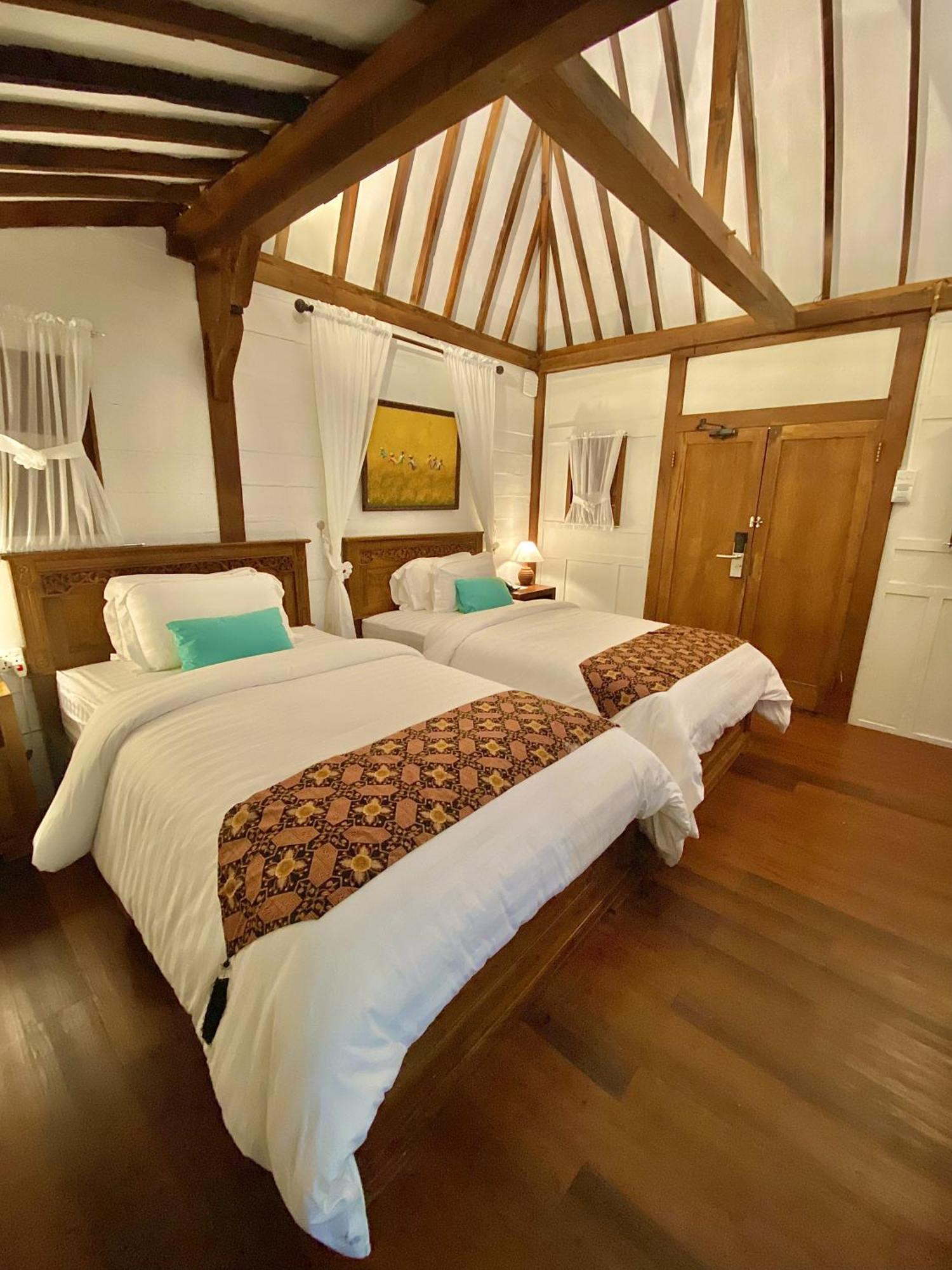 Bintan Exotica Resort By Waringin Hospitality Berakit Ngoại thất bức ảnh