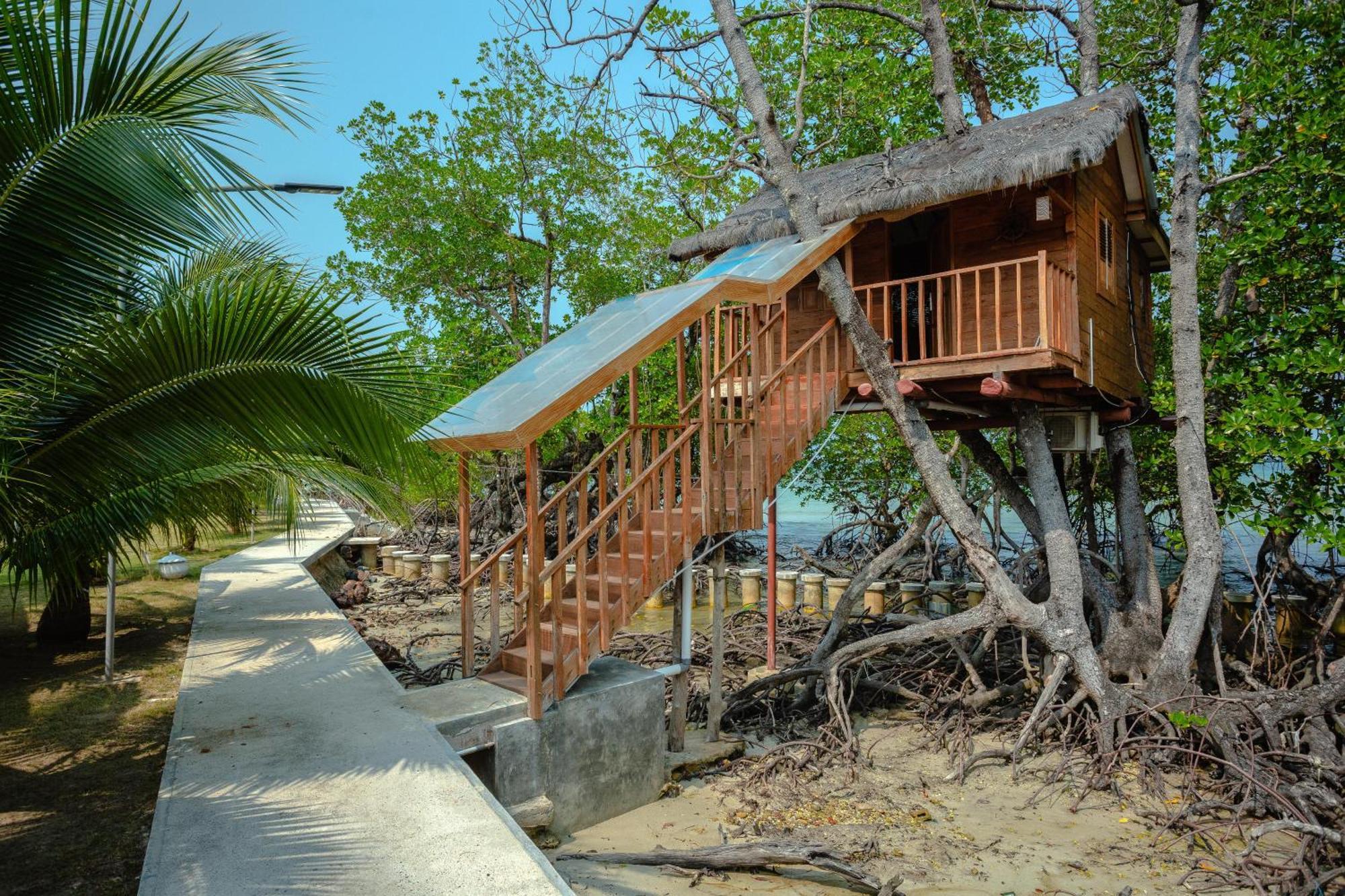 Bintan Exotica Resort By Waringin Hospitality Berakit Ngoại thất bức ảnh